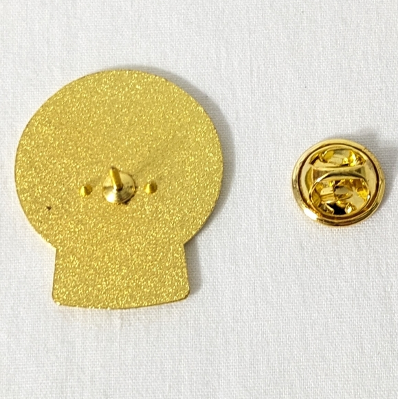 Disney Cinderella Castle Fireworks Snow Globe Enamel Pin, Brooch, NEW - Picture 2 of 5